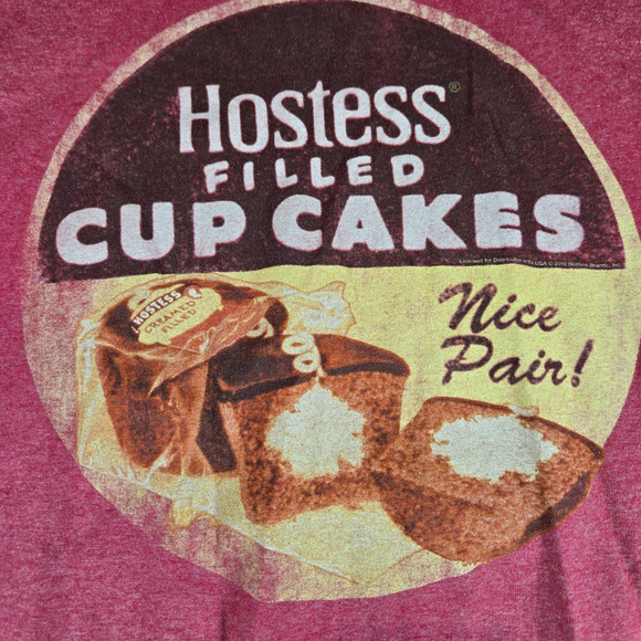 Hostess Cupcakes T Shirt Mens M Ultra Cotton Nice Pair Twinkie Funny Y2K Graphic - Picture 2 of 6
